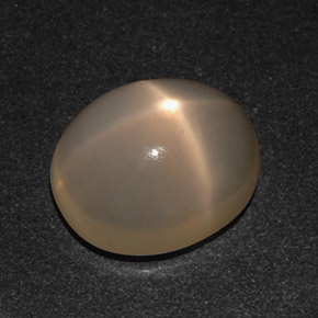 Pierre de lune étoilée crème naturelle coupe ovale, 10,21 ct, translucide