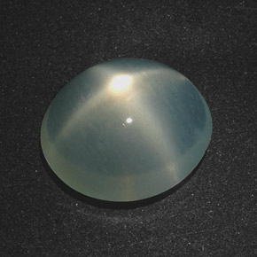 Pierre de lune étoilée Vert naturelle Coupe ovale, 5.78 ct, Translucide