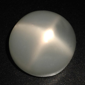 Pierre de lune étoilée crème naturelle coupe roude, 22,18 ct, translucide