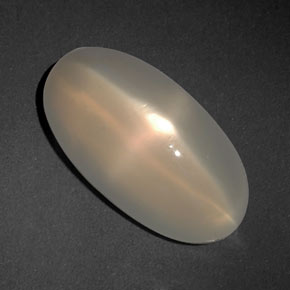 Pierre de lune étoilée orange naturelle transparent, 6,47 ct, transparent / translucide