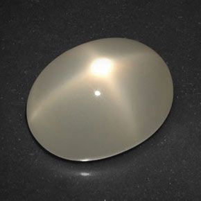 Pierre de lune étoilée orange naturelle transparent, 7,17 ct, transparent / translucide