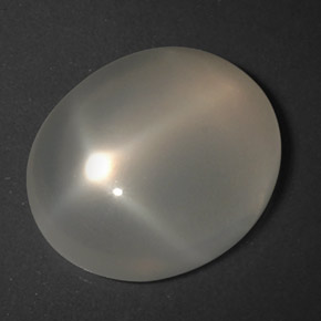Pierre de lune étoilée blanc naturelle coupe ovale, 4,43 ct, transparent