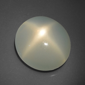 Pierre de lune étoilée crème naturelle coupe ovale, 15,85 ct, translucide