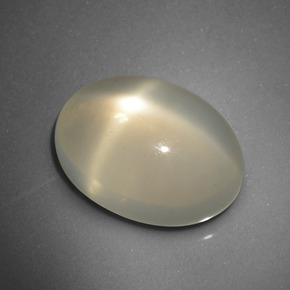 Pierre de lune étoilée Crème naturelle Coupe ovale, 9.33 ct, Translucide