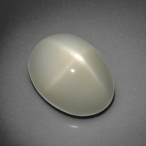 Pierre de lune étoilée crème naturelle coupe ovale, 10,16 ct, translucide