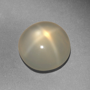 Pierre de lune étoilée Jaune clair naturelle Coupe roude, 6.07 ct, Translucide