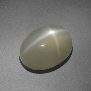 Pierre de lune étoilée Crème naturelle Coupe ovale, 5.88 ct, Translucide