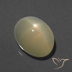 Pierre de lune étoilée Jaune clair naturelle ovale, 7.95 ct, Translucide