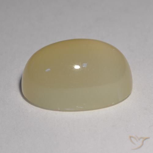 Pierre de lune étoilée Brun pâle naturelle ovale, 5.38 ct, Translucide
