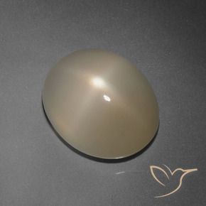 Pierre de lune étoilée Brun pâle naturelle ovale, 7.89 ct, Translucide