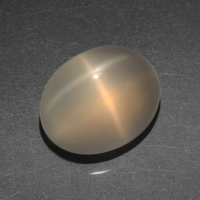 Pierre de lune étoilée orange naturelle coupe ovale, 4,97 ct, translucide
