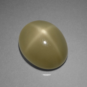 Pierre de lune étoilée vert naturelle coupe ovale, 7,29 ct, translucide