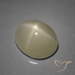 Pierre de lune étoilée Jaune clair naturelle Coupe ovale, 7.31 ct, Translucide