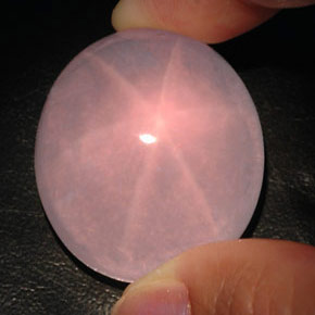 Quartz rose étoilé rose naturelle transparent, 167,45 ct, transparent / translucide