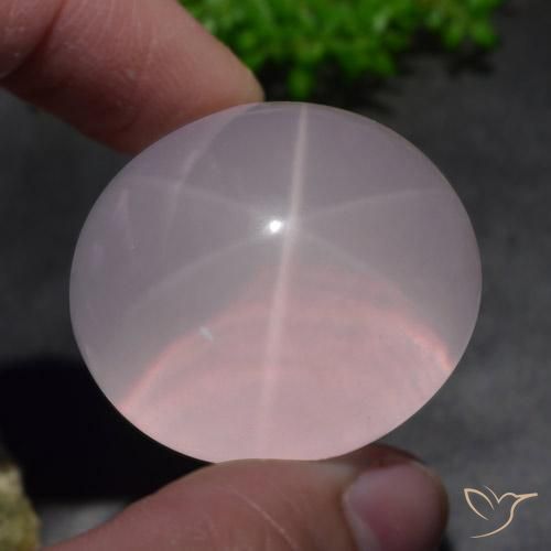Quartz rose étoilé Rose léger naturelle ovale, 156.55 ct, Translucide