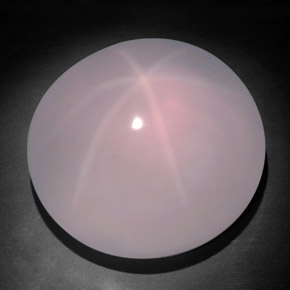 Quartz rose étoilé rose naturelle coupe ovale, 311,65 ct, transparent