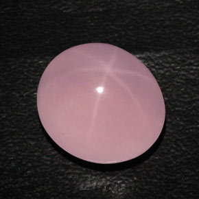 Quartz rose étoilé Rose naturelle Coupe ovale, 24.14 ct, Translucide