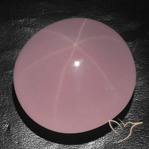 Quartz rose étoilé Rose naturelle ovale, 382.95 ct, Transparent / Translucide