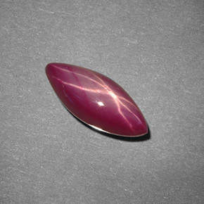 Rubis étoilé rouge naturelle marquise, 2,37 ct, opaque