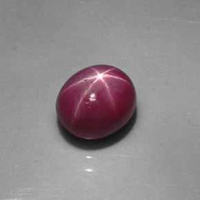 Rubis étoilé rouge naturelle coupe ovale, 1,46 ct, opaque