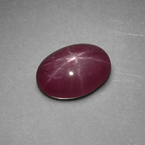 Rubis Étoilé Rouge violacé naturelle Coupe ovale, 1.50 ct, Opaque