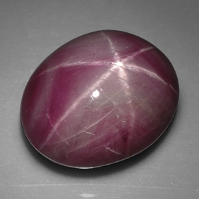 Rubis étoilé rouge naturelle coupe ovale, 6,92 ct, opaque