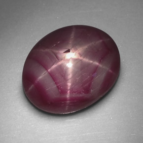 Rubis Étoilé Rouge violacé naturelle Coupe ovale, 3.95 ct, Opaque