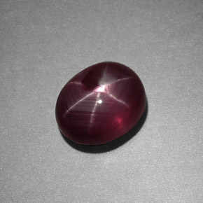 Rubis Étoilé Rouge violacé naturelle Transparent, 1.63 ct, Transparent / Translucide