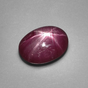 Rubis étoilé rouge naturelle coupe ovale, 1,23 ct, opaque