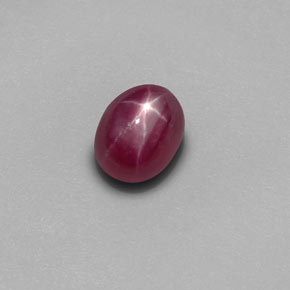 Rubis Étoilé Rouge Rosâtre naturelle Coupe ovale, 1.65 ct, Opaque