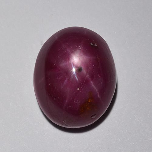 Rubis étoilé rouge naturelle coupe ovale, 8,39 ct, opaque