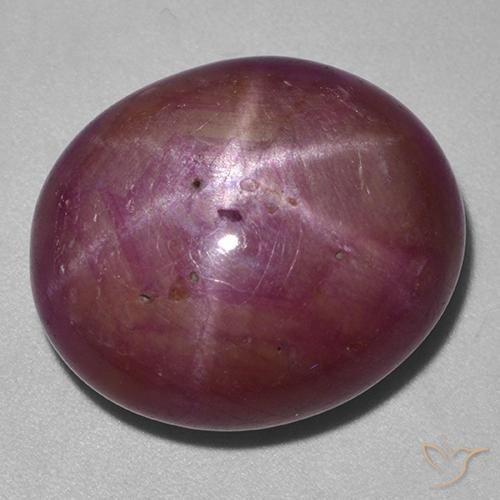 33.79ct Naturel Violet rougeâtre Rubis étoilé, ovale, Opaque
