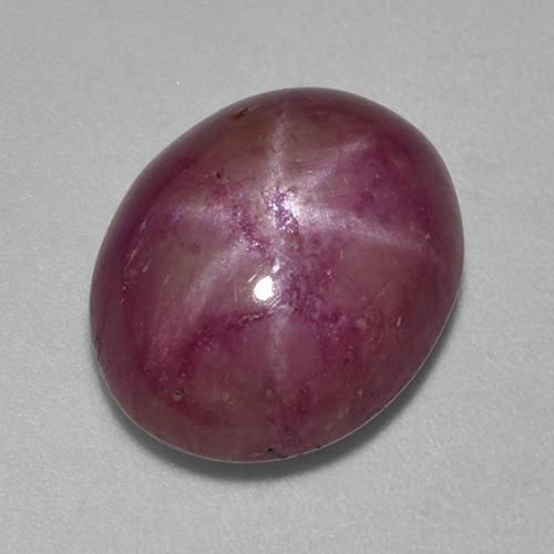 Rubis étoilé pourpre naturelle coupe ovale, 10,07 ct, opaque