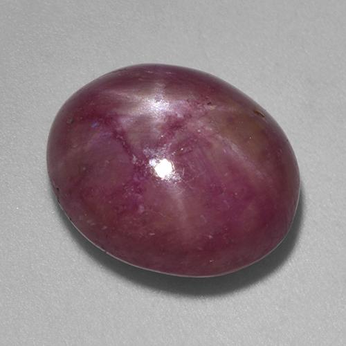 Rubis étoilé pourpre naturelle coupe ovale, 10,07 ct, opaque