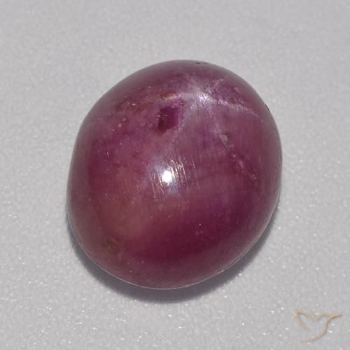 Rubis étoilé Violet rougeâtre naturelle ovale, 5.68 ct, Opaque