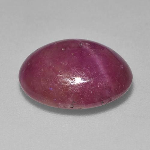 Rubis étoilé pourpre naturelle coupe ovale, 7,03 ct, opaque