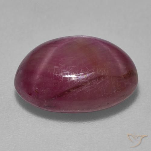 Rubis étoilé Violet rougeâtre naturelle ovale, 5.24 ct, Opaque