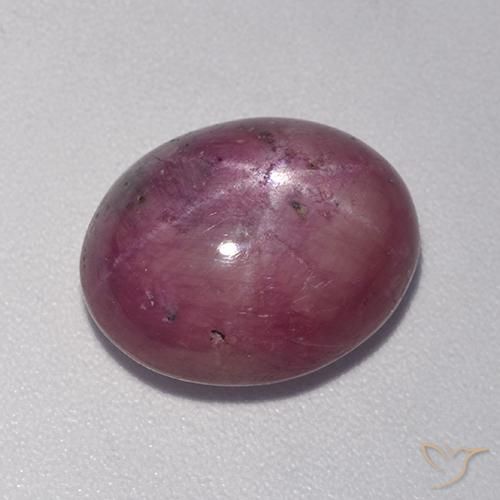 Rubis étoilé Pourpre prune naturelle ovale, 7.78 ct, Opaque