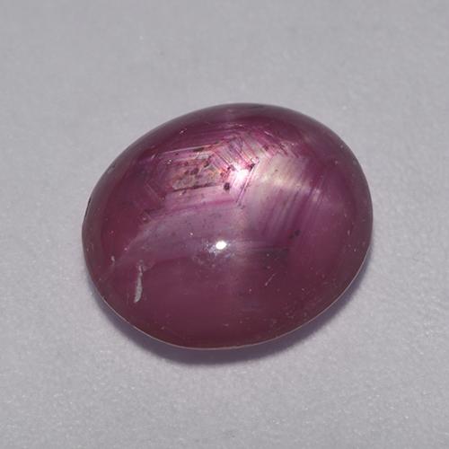 Rubis Étoilé Pourpre moyen-foncé naturelle Coupe ovale, 4.50 ct, Translucide