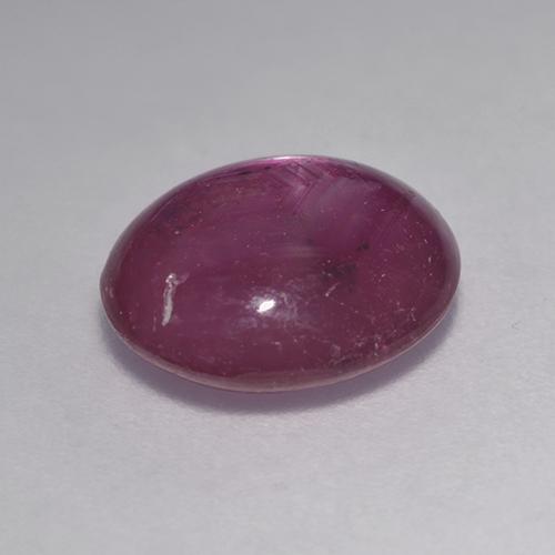 Rubis Étoilé Pourpre moyen-foncé naturelle Coupe ovale, 4.50 ct, Translucide