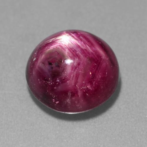 Rubis étoilé pourpre naturelle coupe ovale, 4,11 ct, translucide