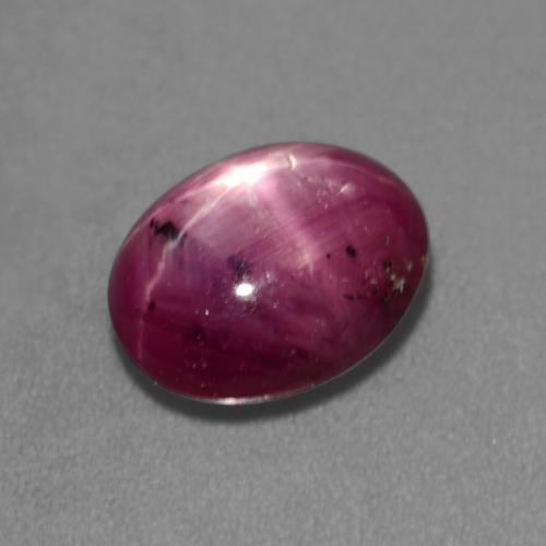 Rubis étoilé pourpre naturelle coupe ovale, 3,06 ct, translucide