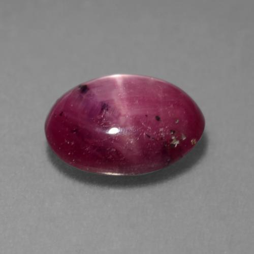 Rubis étoilé pourpre naturelle coupe ovale, 3,06 ct, translucide