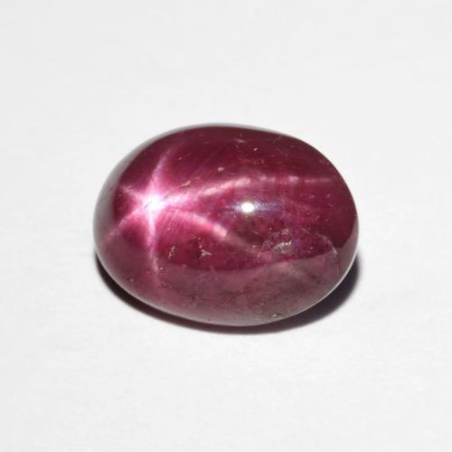 Rubis Étoilé Rouge foncé naturelle Coupe ovale, 4.29 ct, Opaque