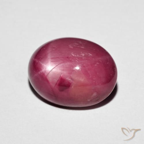 Rubis étoilé Rouge foncé naturelle ovale, 6.14 ct, Opaque