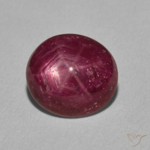 4.15ct Naturel Violet rougeâtre Rubis étoilé, ovale, Opaque