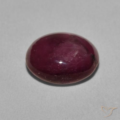 Rubis étoilé Raisin vif naturelle ovale, 4.98 ct, Opaque