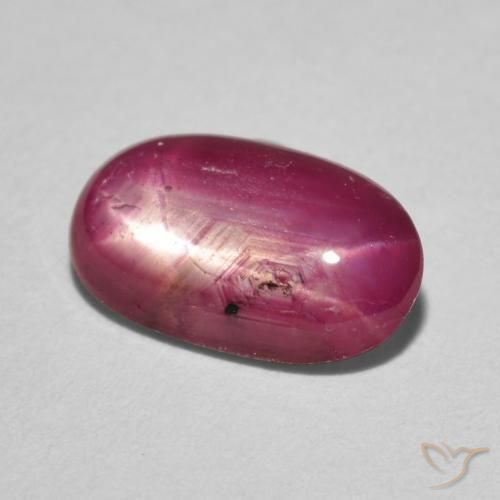 Rubis étoilé Cramoisi profond naturelle ovale, 2.94 ct, Opaque