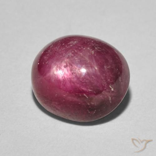 Rubis étoilé Rouge confiture naturelle ovale, 5.24 ct, Opaque