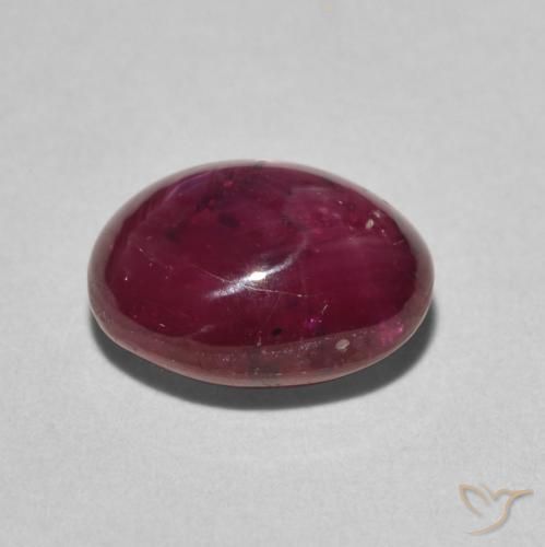 Rubis étoilé Rouge foncé naturelle ovale, 4.40 ct, Opaque